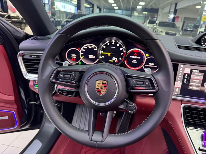 Фото 8 - Porsche Panamera Hybrid