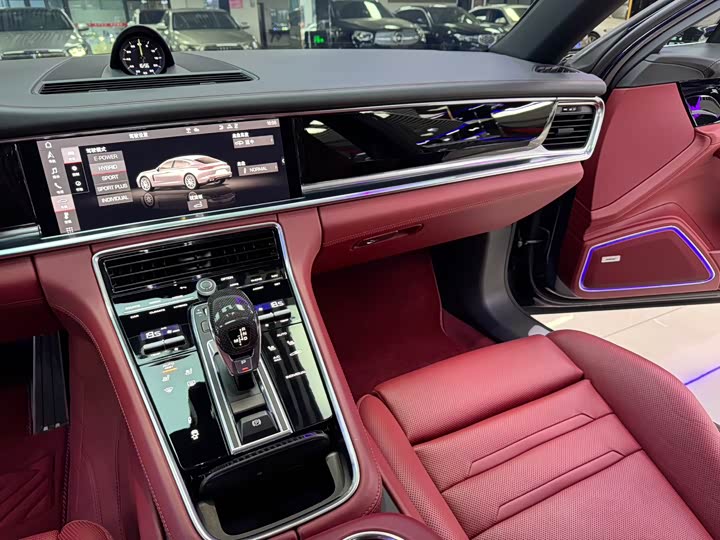 Фото 9 - Porsche Panamera Hybrid