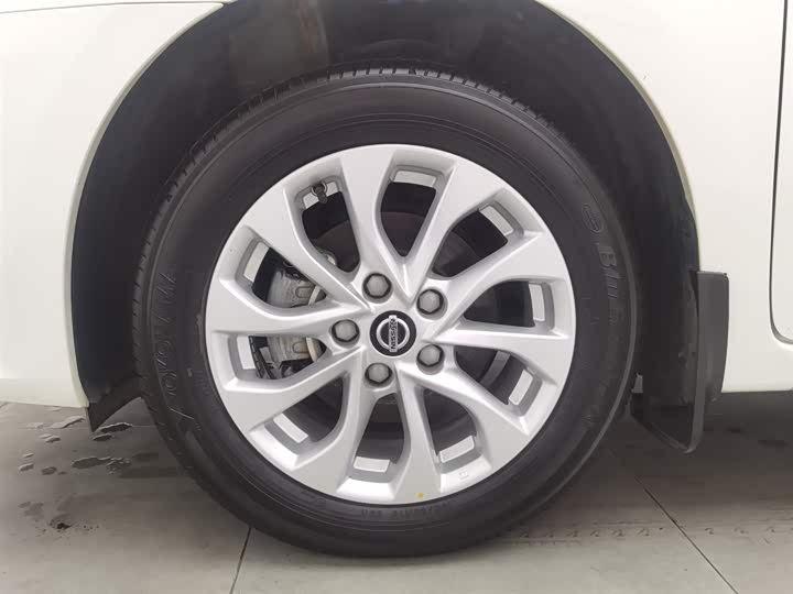 Фото 17 - Nissan Sylphy