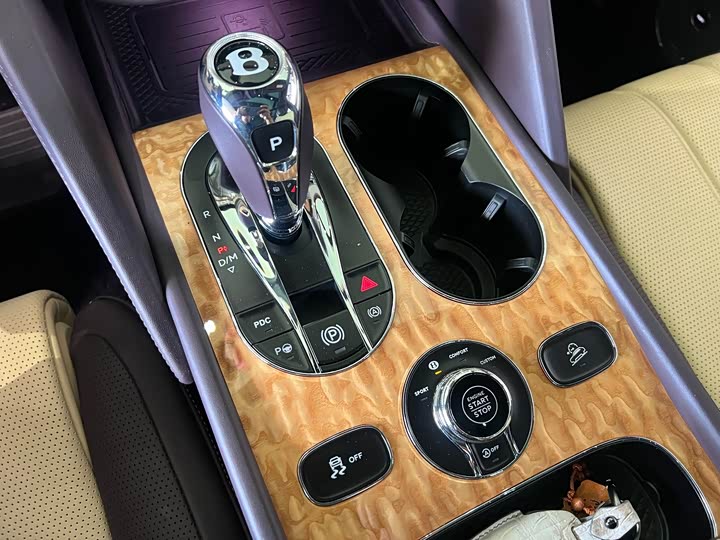 Фото 7 - Bentley Bentayga