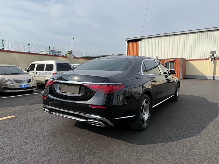 Фото 20 - Mercedes-Benz Maybach S-Class