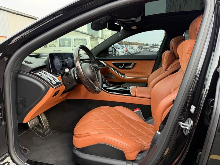 Фото 4 - Mercedes-Benz Maybach S-Class