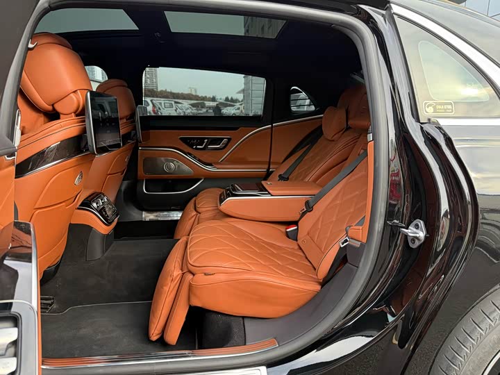 Фото 7 - Mercedes-Benz Maybach S-Class