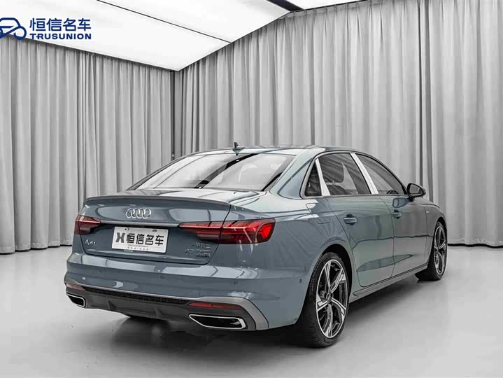 Фото 5 - Audi A4L