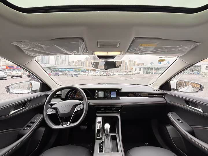 Фото 6 - Roewe i5