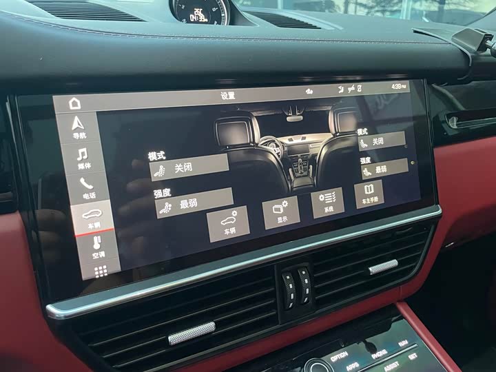 Фото 11 - Porsche Cayenne