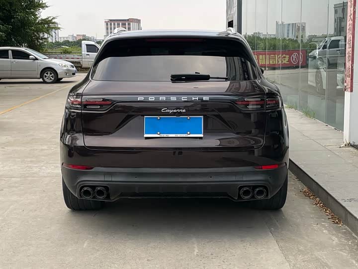 Фото 14 - Porsche Cayenne