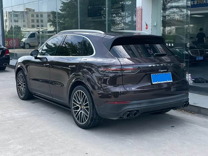 Фото 15 - Porsche Cayenne