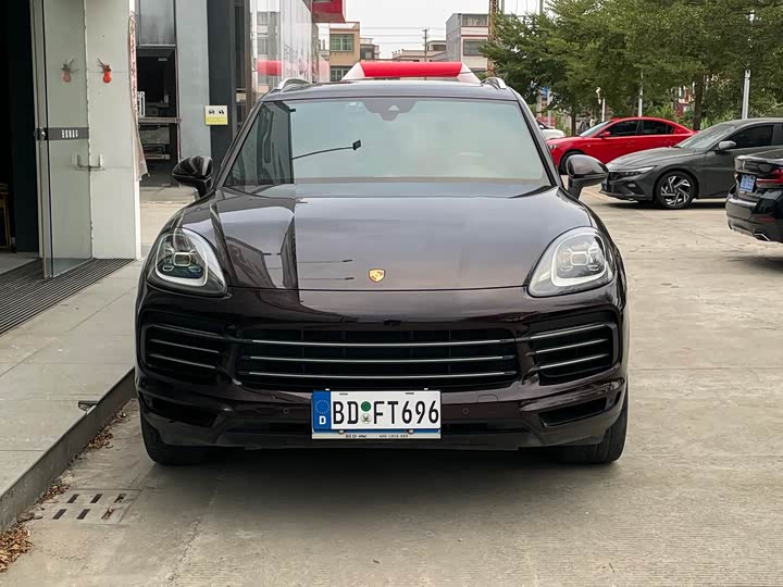 Фото 2 - Porsche Cayenne