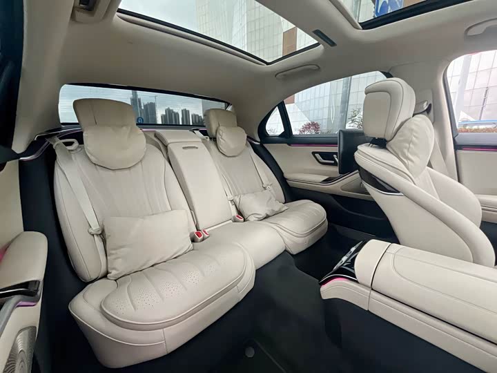 Фото 12 - Mercedes-Benz S-Class