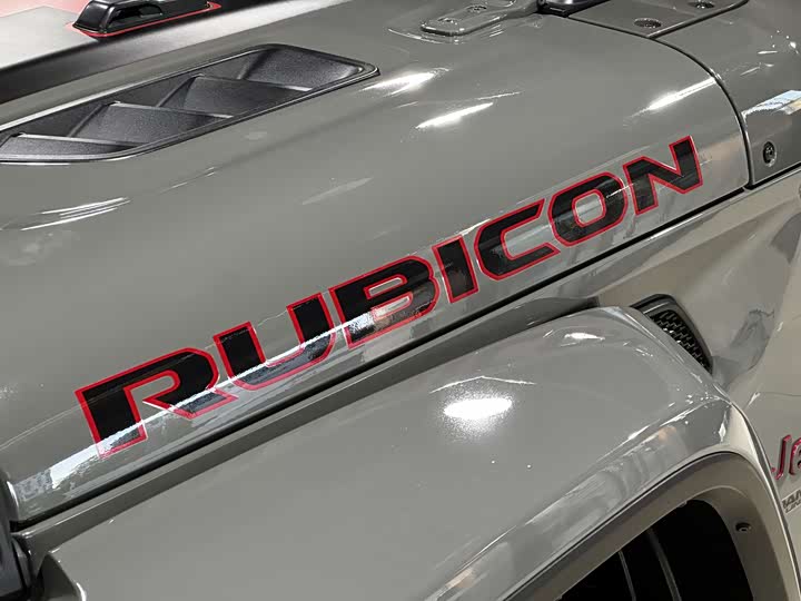 Фото 19 - Jeep Wrangler