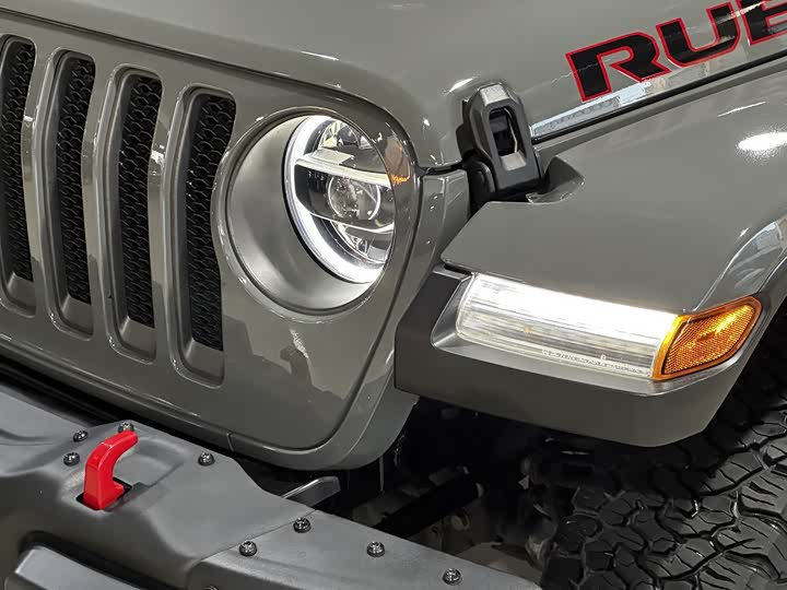 Фото 20 - Jeep Wrangler