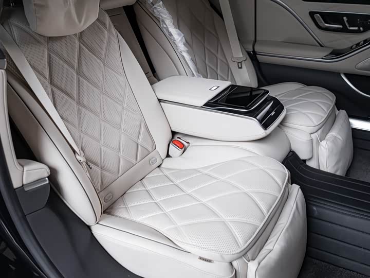 Фото 11 - Mercedes-Benz Maybach S-Class