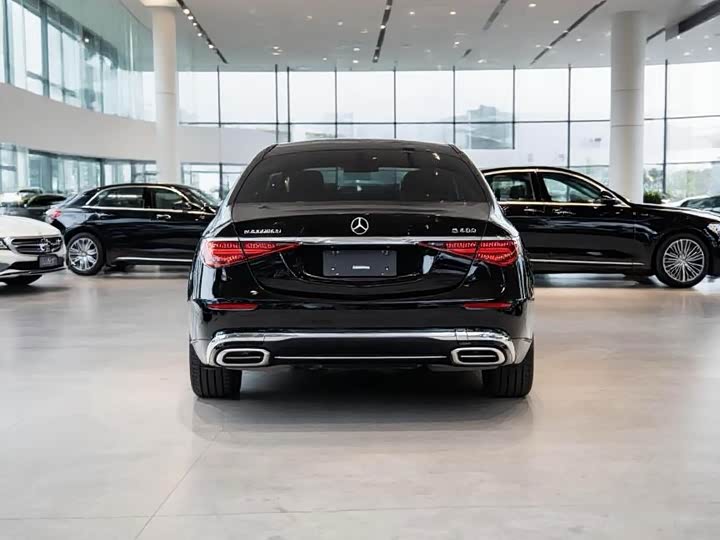 Фото 16 - Mercedes-Benz Maybach S-Class