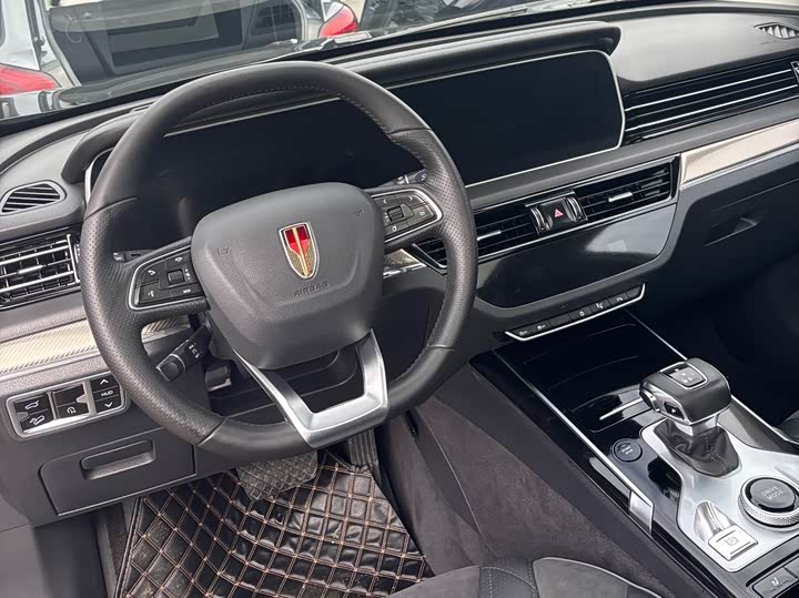 Фото 12 - Hongqi HS5