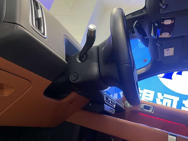 Фото 11 - LiXiang L9