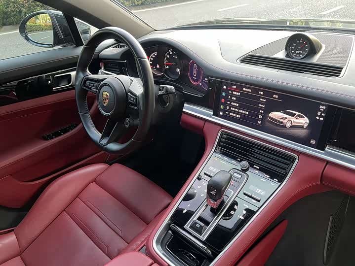 Фото 15 - Porsche Panamera