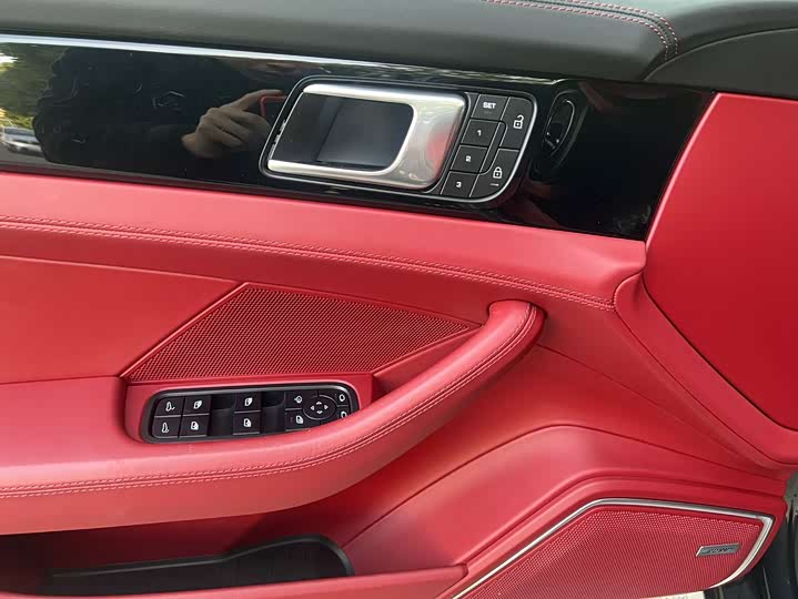 Фото 5 - Porsche Panamera