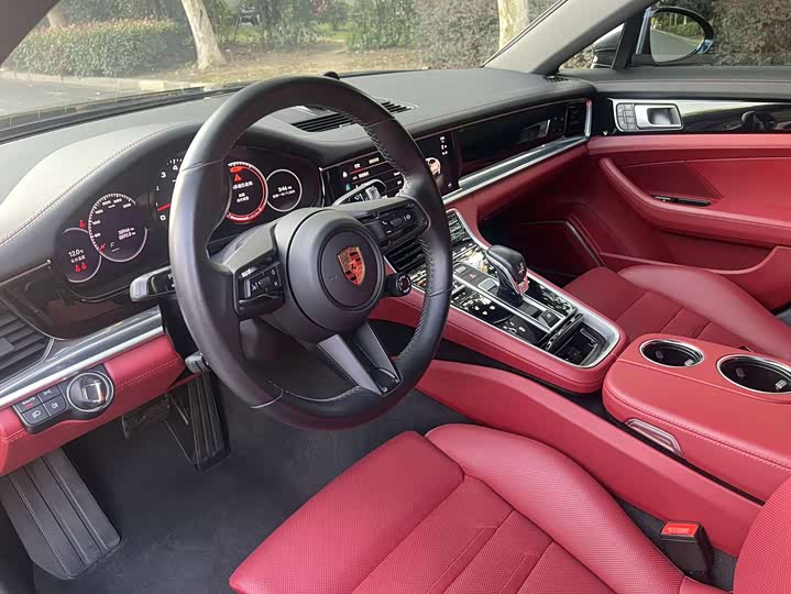 Фото 6 - Porsche Panamera