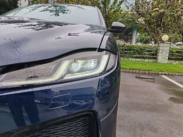 Фото 4 - Jaguar F-Pace