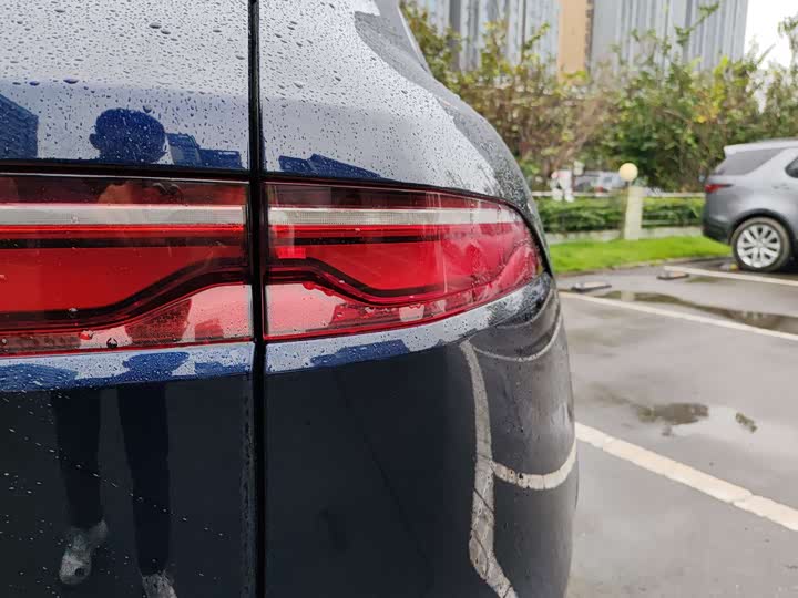 Фото 5 - Jaguar F-Pace