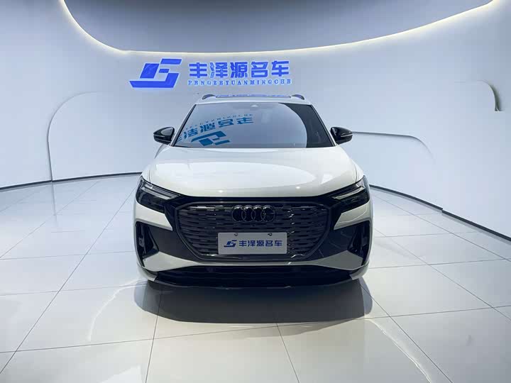 Фото 4 - Audi Q4 e-tron