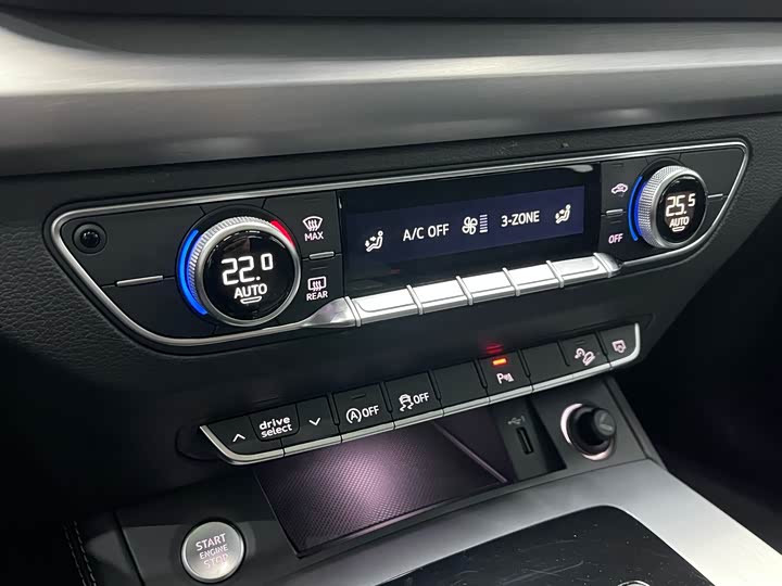 Фото 14 - Audi Q5L