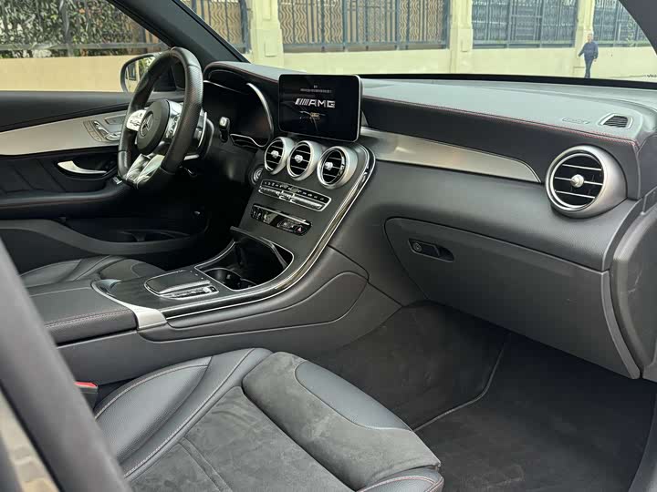 Фото 7 - Mercedes-Benz GLC-Class AMG