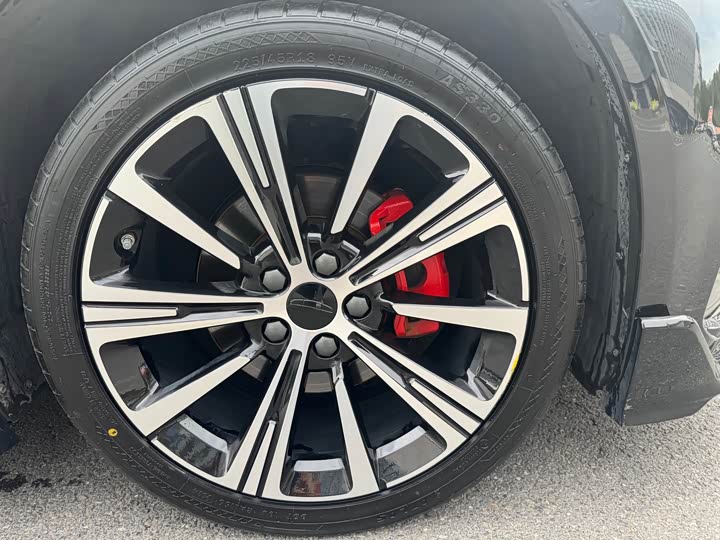 Фото 18 - Geely Preface