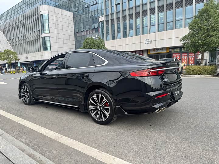 Фото 8 - Geely Preface