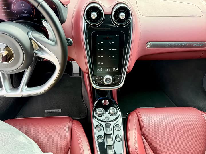 Фото 14 - McLaren GT