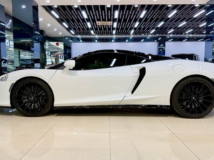 Фото 4 - McLaren GT