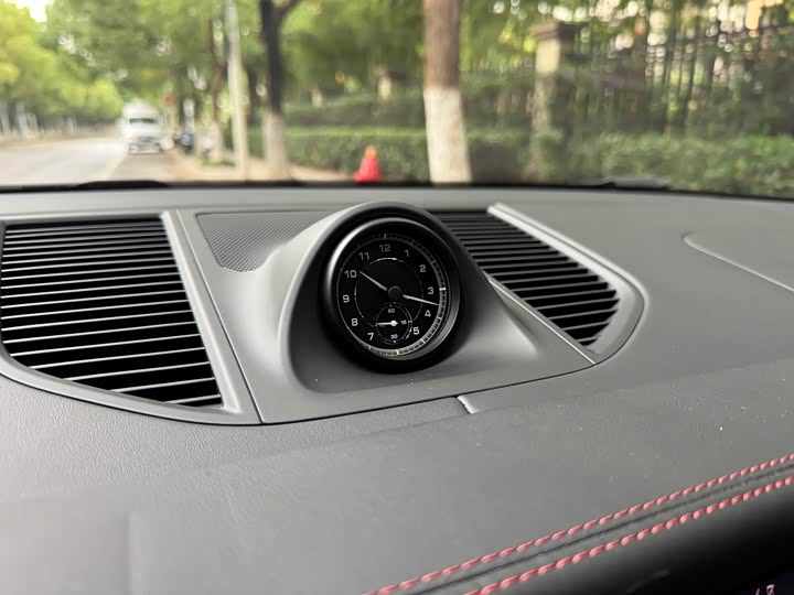 Фото 11 - Porsche Macan