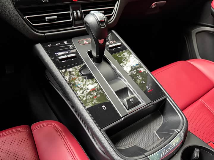 Фото 13 - Porsche Macan