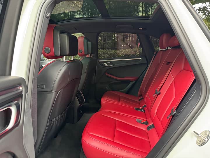 Фото 17 - Porsche Macan