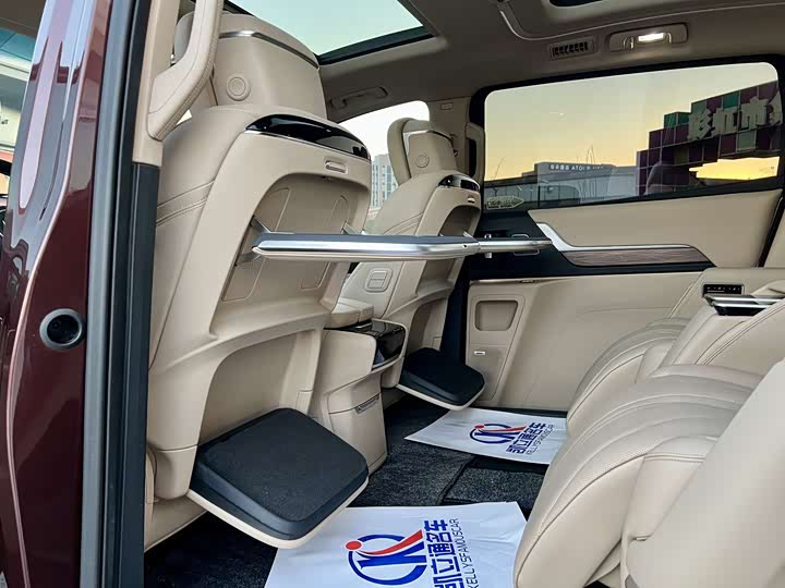 Фото 7 - Buick GL8 Century