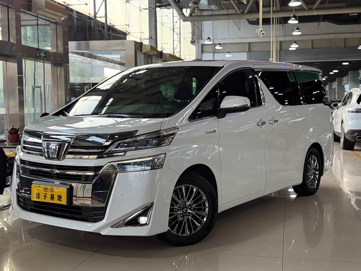 Фото 1 - Toyota Vellfire