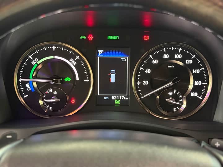 Фото 9 - Toyota Vellfire