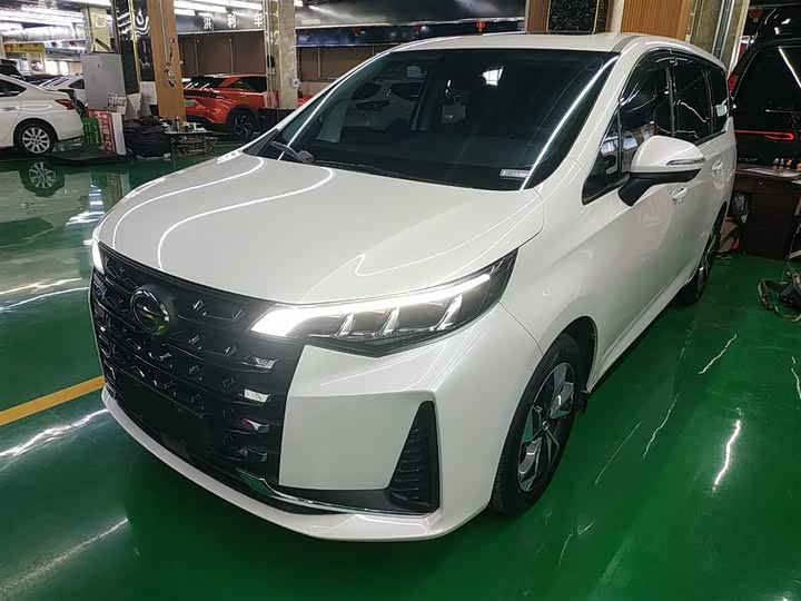 Фото 1 - GAC Trumpchi M6