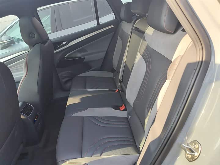 Фото 14 - Volkswagen ID.4 Crozz