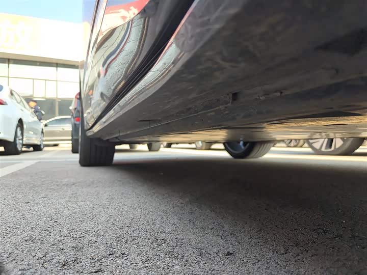 Фото 16 - Volkswagen ID.4 Crozz