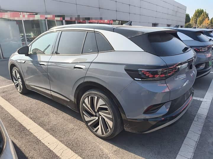 Фото 21 - Volkswagen ID.4 Crozz