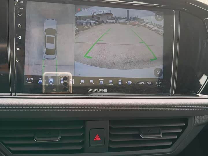 Фото 11 - Volkswagen Sagitar L