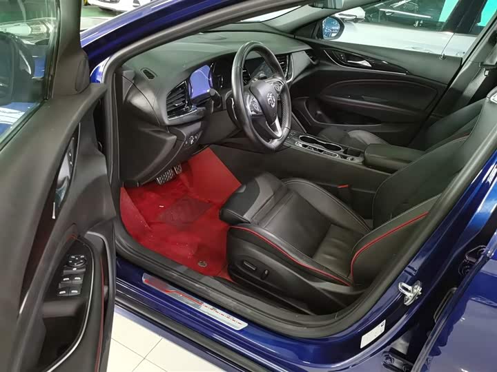 Фото 15 - Buick Regal