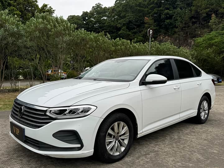 Фото 1 - Volkswagen Lavida