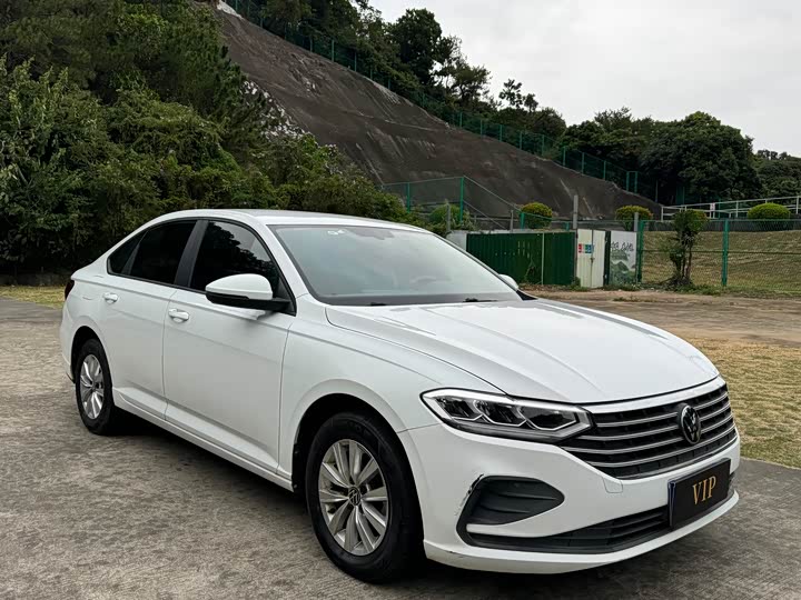 Фото 3 - Volkswagen Lavida