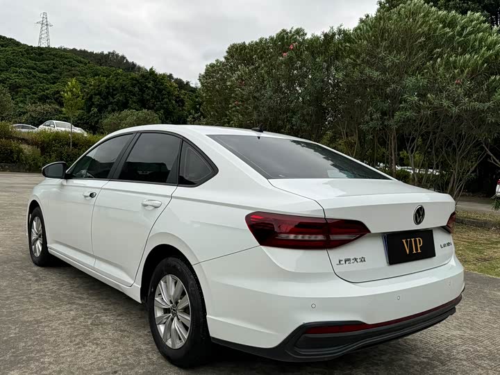 Фото 5 - Volkswagen Lavida