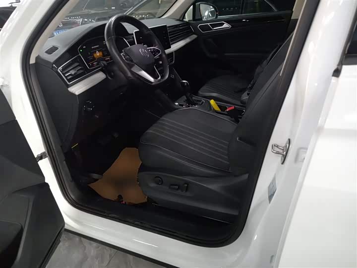 Фото 15 - Volkswagen Tiguan L Pro