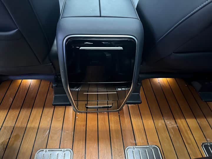 Фото 10 - GAC Trumpchi M8