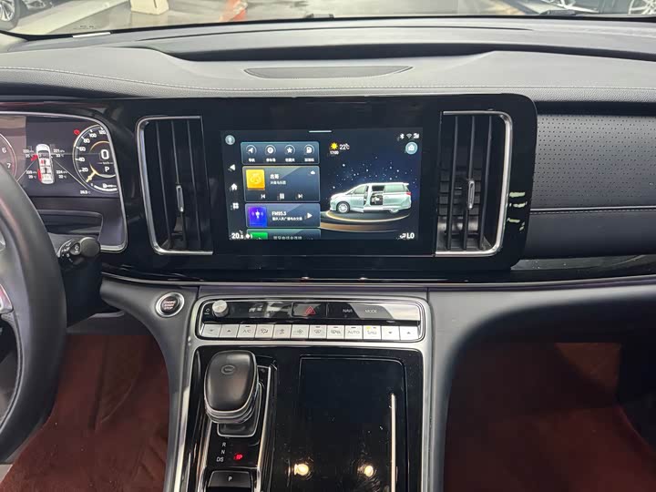 Фото 12 - GAC Trumpchi M8